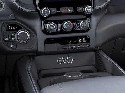 2026 RAM 1500 Express Crew Cab 4x4 5'7" Box