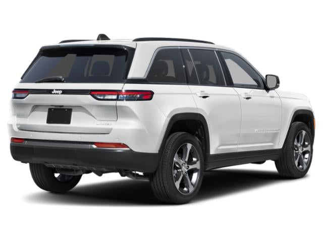 2027 Jeep Grand Cherokee Laredo Altitude